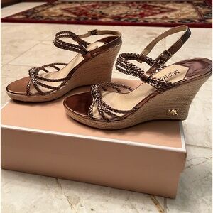 Michael Kors Palm Beach Sandal Bronze Satin Metallic Size 9M.